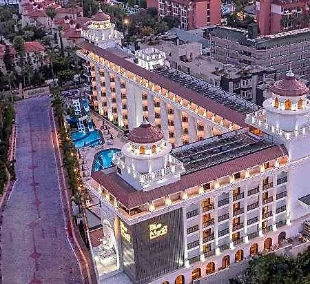 Hotel Blue Marlin Deluxe & Odaonu
